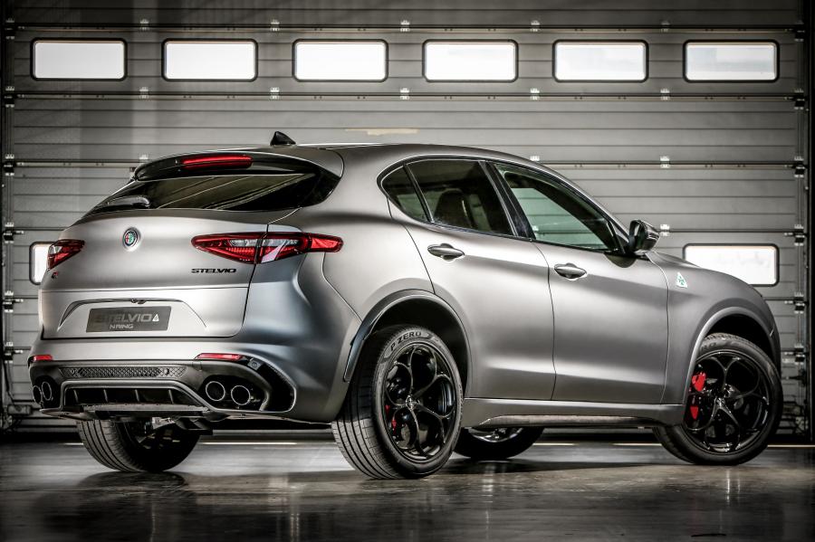  Alfa Romeo Stelvio Quadrifoglio NRING (949) 2018 года  (фото 6 из 21)